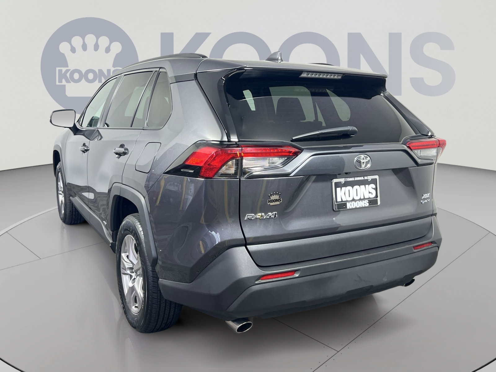 Used 2025 Toyota RAV4 XLE AWD/4WD image 4