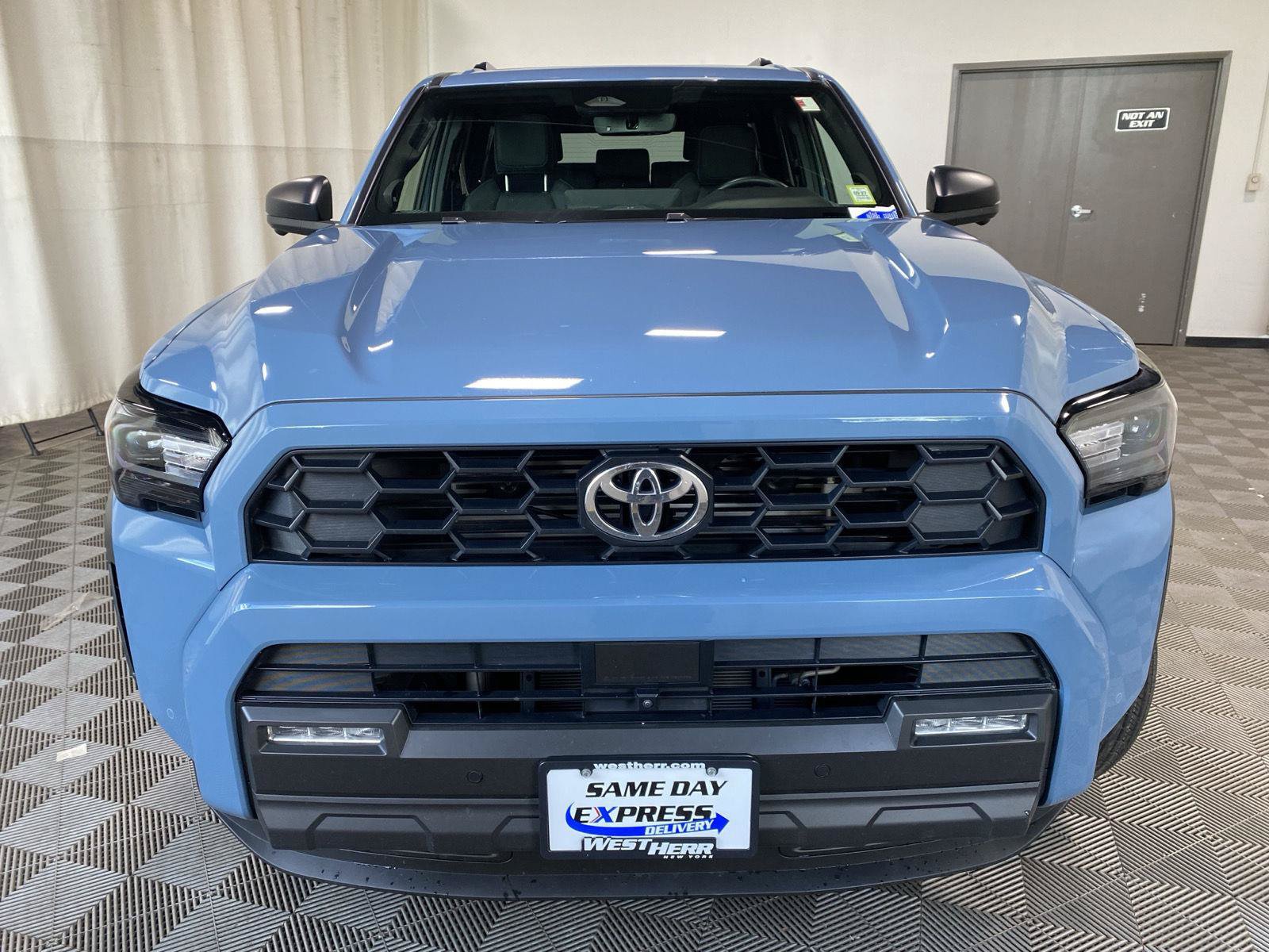 Certified 2025 Toyota 4Runner TRD Off-Road Premium AWD/4WD image 3