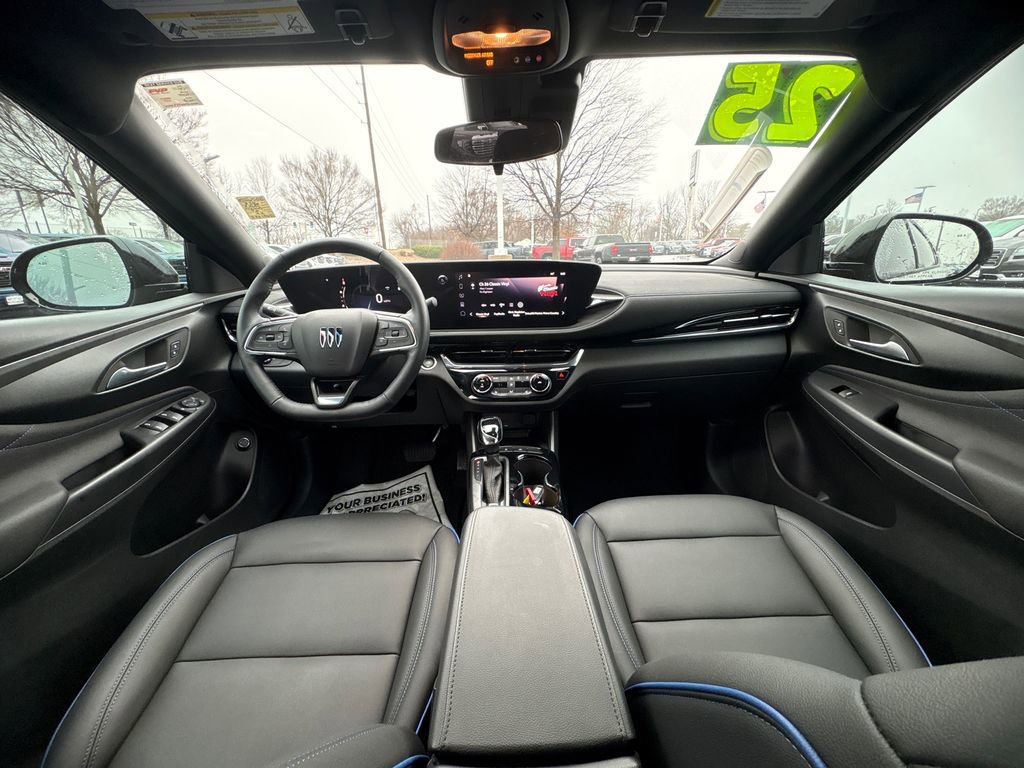Used 2025 Buick Envista Sport Touring w/ Convenience I Package image 16