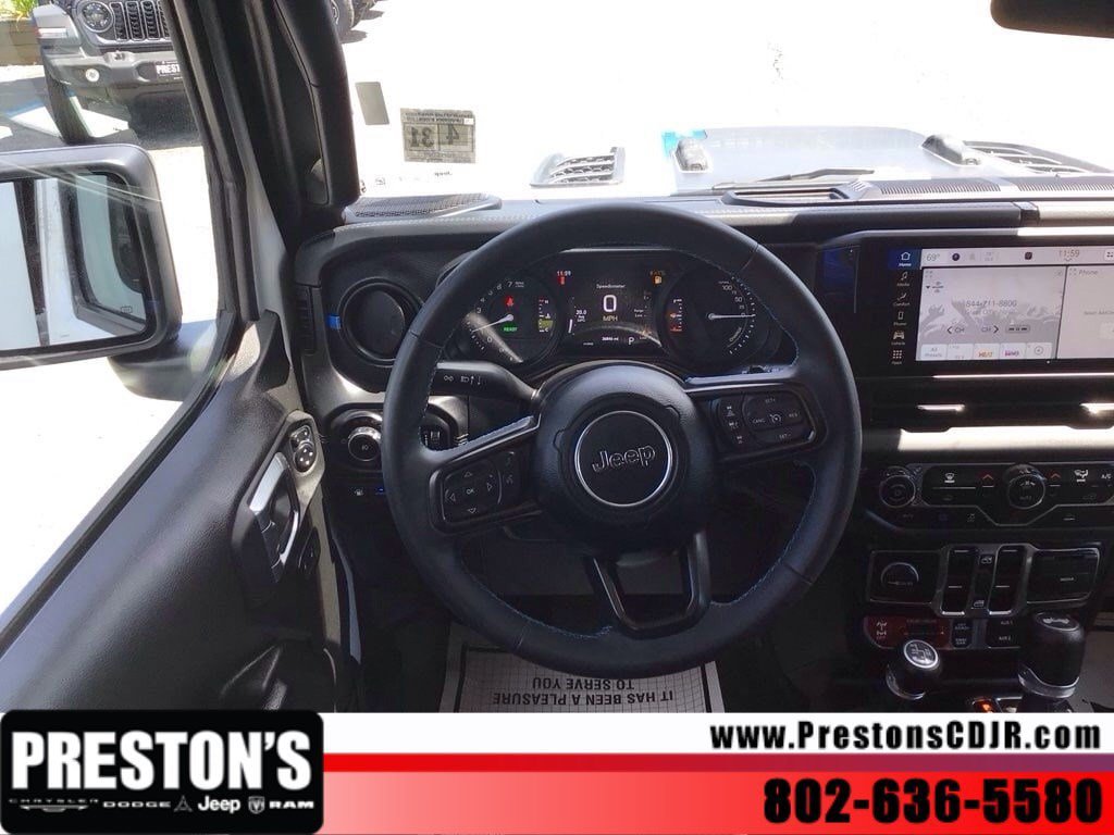 Used 2024 Jeep Wrangler Unlimited Rubicon 4xe AWD/4WD image 12
