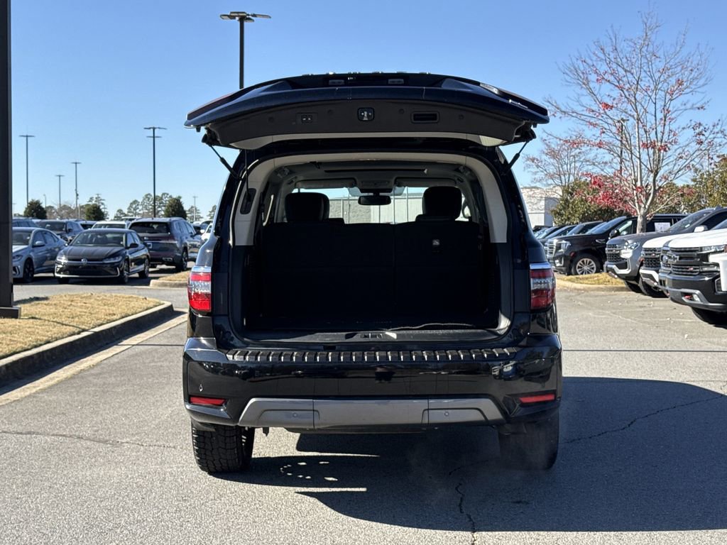Used 2023 Nissan Armada SL image 16