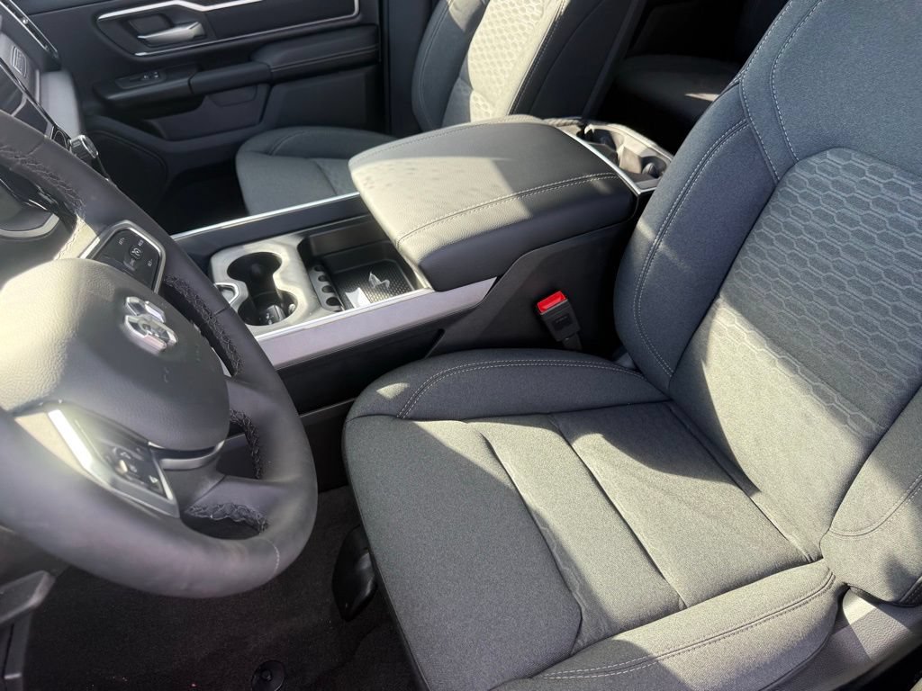 New 2026 RAM 1500 Big Horn AWD/4WD image 16