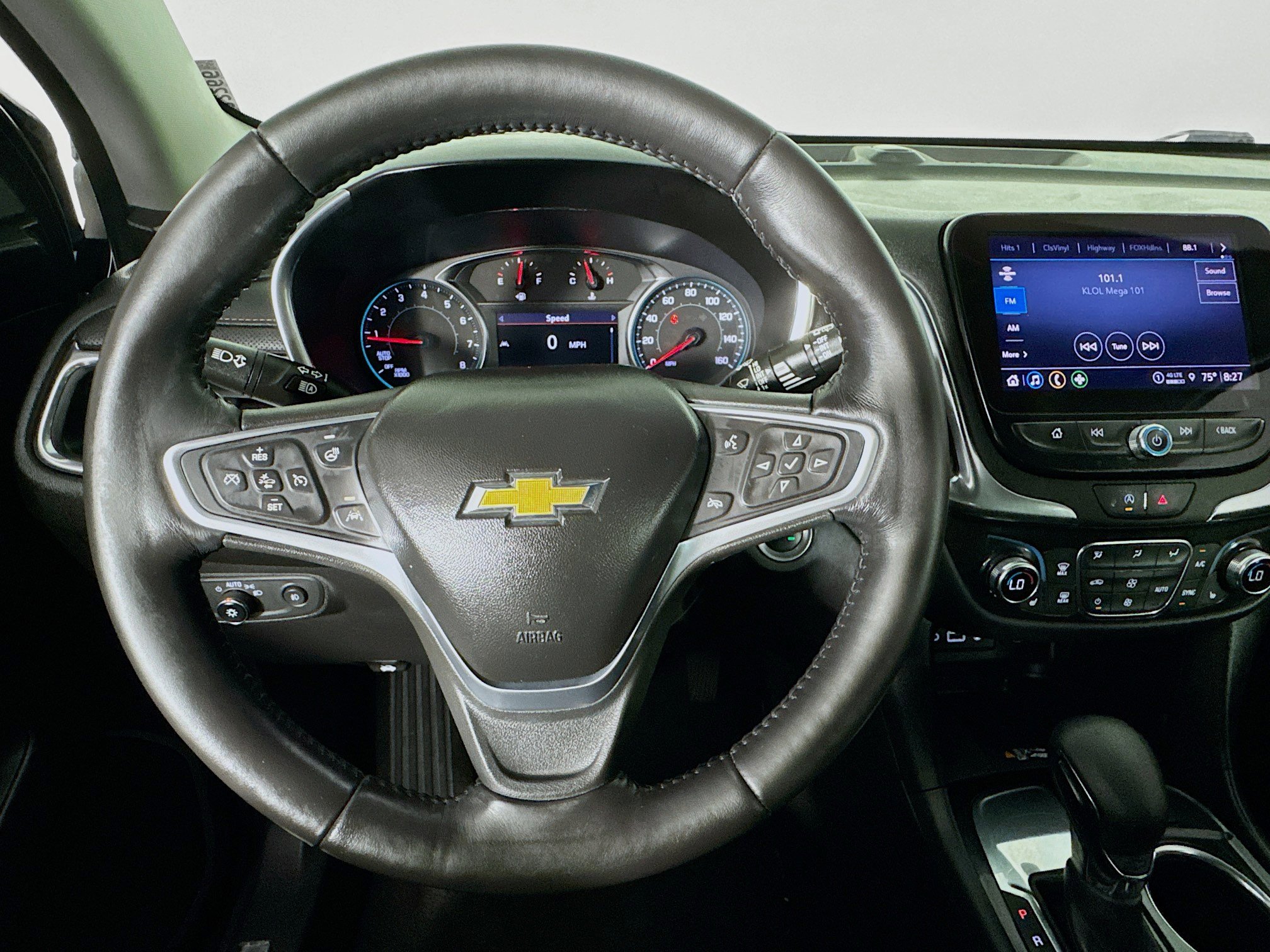 Used 2022 Chevrolet Equinox Premier FWD image 11