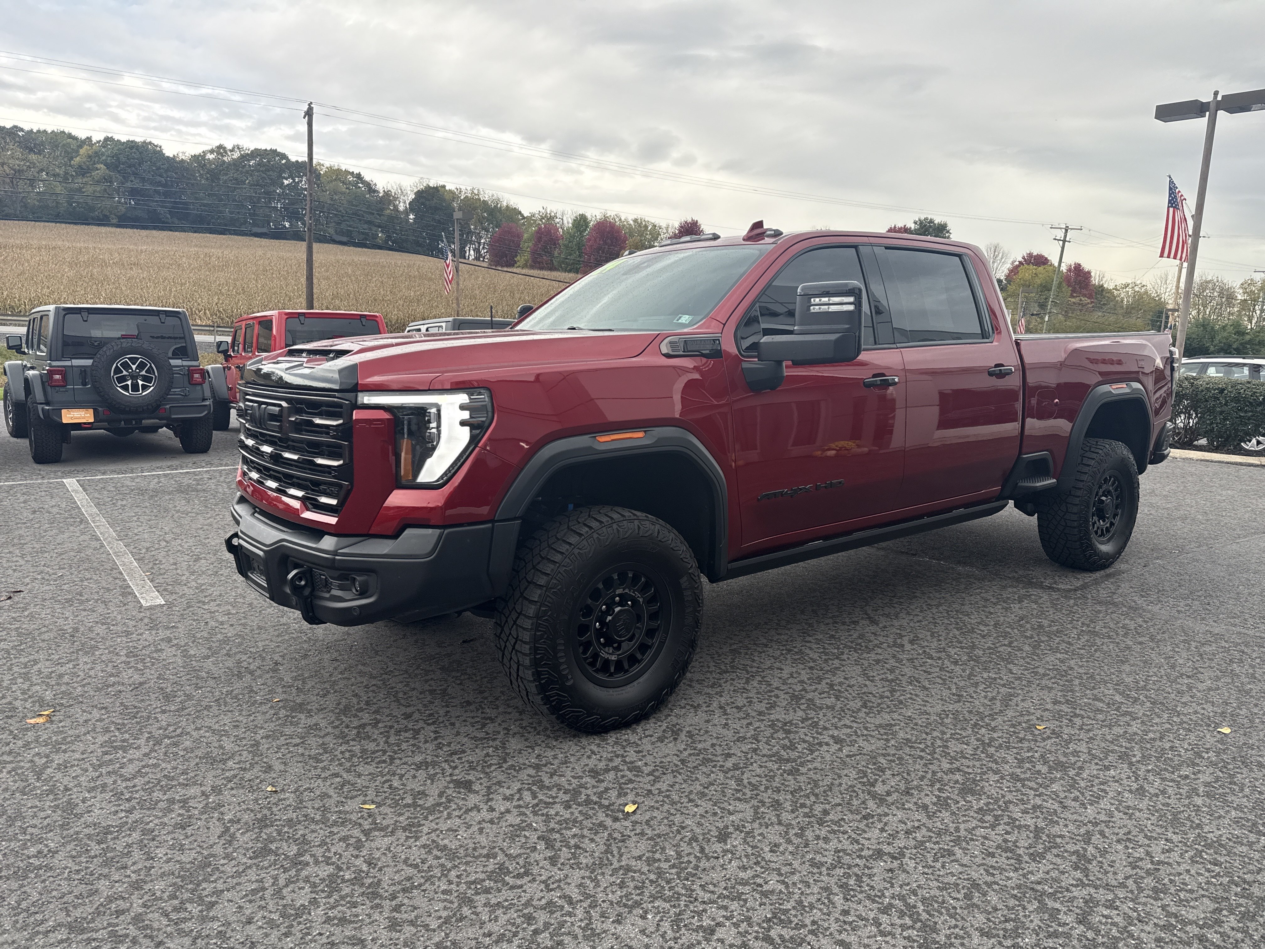 Used 2024 GMC Sierra 2500 AT4X w/ AT4X AEV Edition AWD/4WD image 8