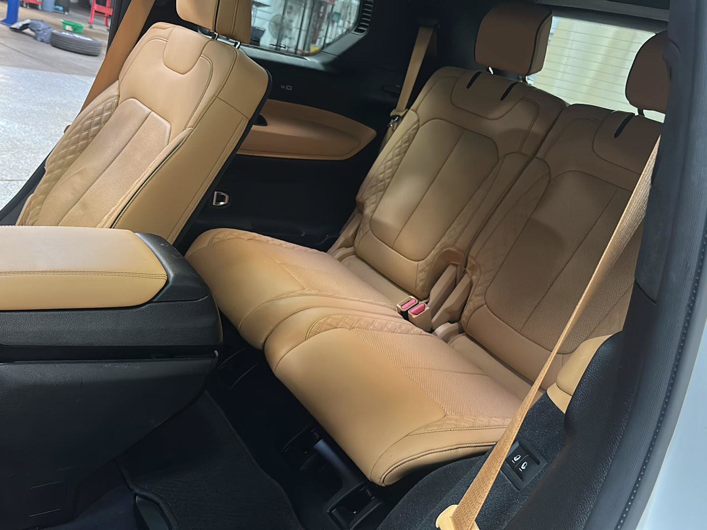 Certified 2023 Jeep Grand Cherokee L Summit AWD/4WD image 30
