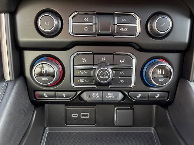 Used 2024 Chevrolet Tahoe Z71 AWD/4WD image 28