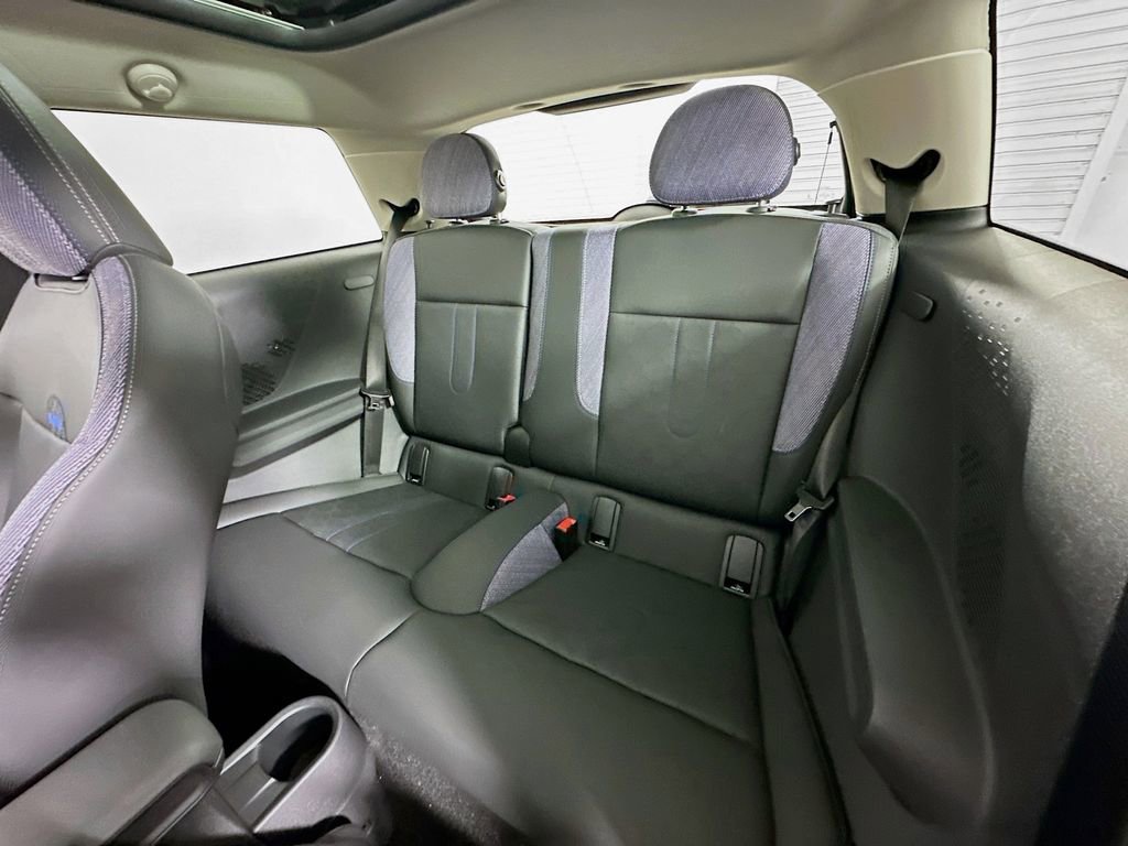 Certified 2025 MINI Cooper 2-Door Hardtop image 17