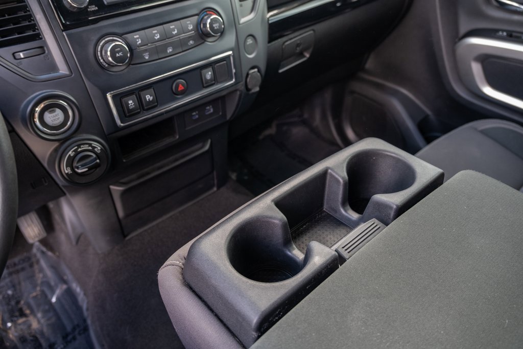 Used 2023 Nissan Titan SV w/ Accessory Utility Package image 18