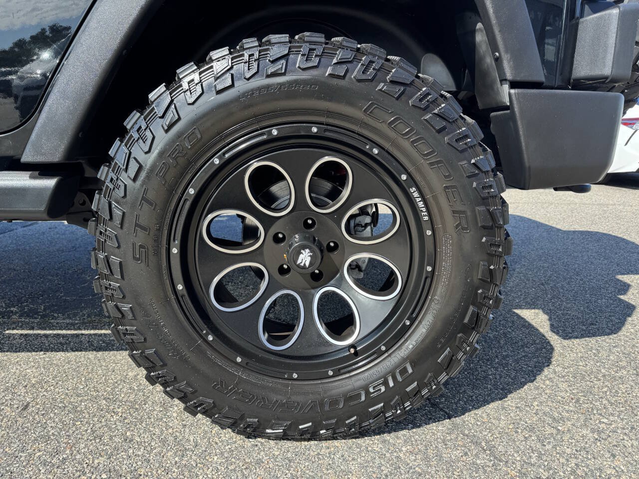 Used 2012 Jeep Wrangler Unlimited Sport AWD/4WD image 6