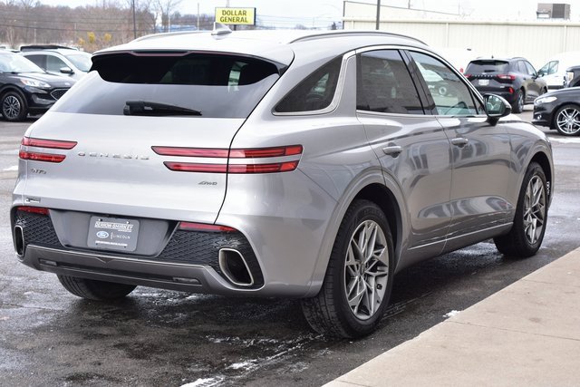 Used 2022 Genesis GV70 2.5T w/ Select Package image 6