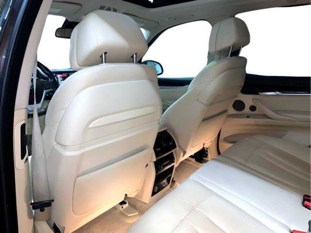 Used 2015 BMW X5 xDrive50i AWD/4WD image 36
