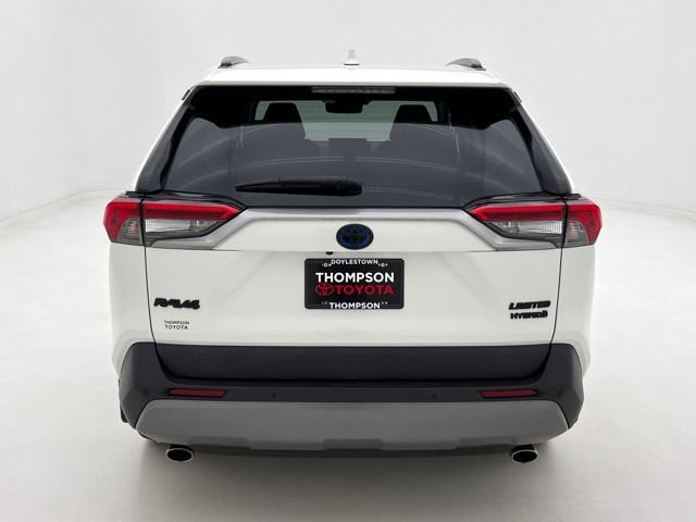 Used 2020 Toyota RAV4 Limited AWD/4WD image 8
