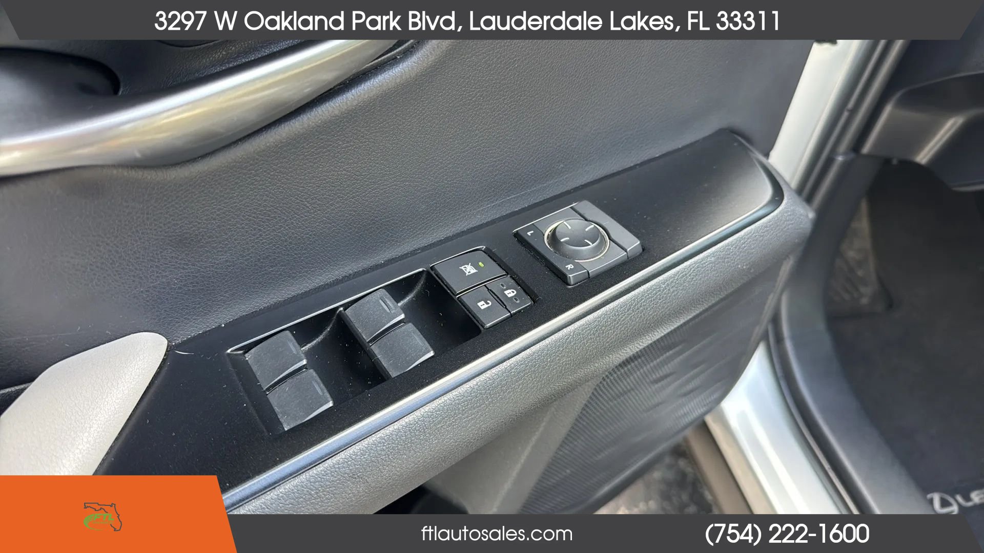 Used 2019 Lexus UX 200 w/ Premium Package FWD image 18
