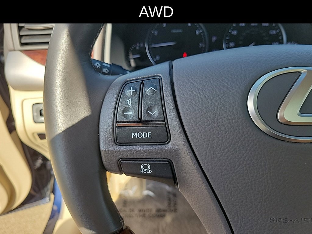 Used 2013 Lexus LS 460 AWD w/ Comfort Pkg image 22
