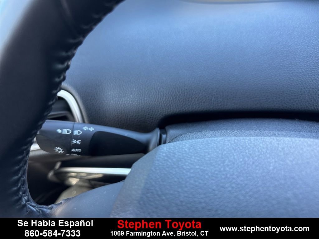Used 2021 Toyota Prius Prime XLE image 18
