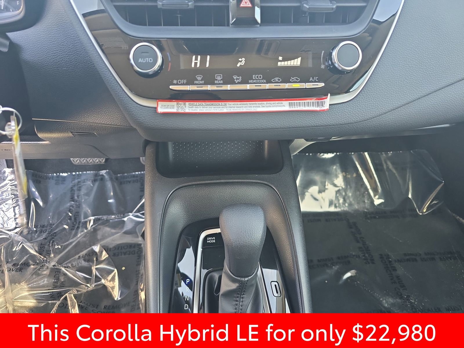 Used 2025 Toyota Corolla LE image 30