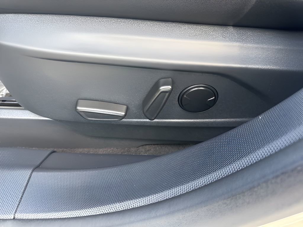 Used 2025 Ford Mustang Mach-E Select image 10