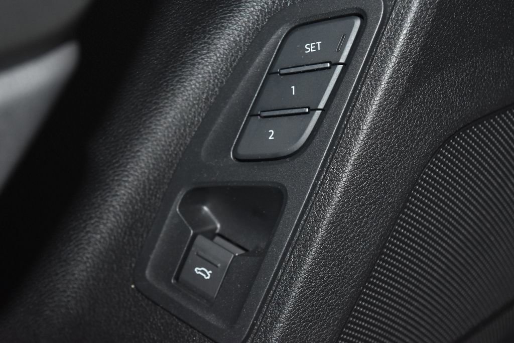 Certified 2025 Audi Q3 2.0T Premium w/ Convenience Package image 6