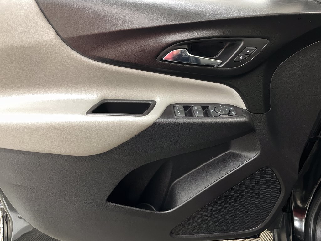 Certified 2018 Chevrolet Equinox LS AWD/4WD image 20