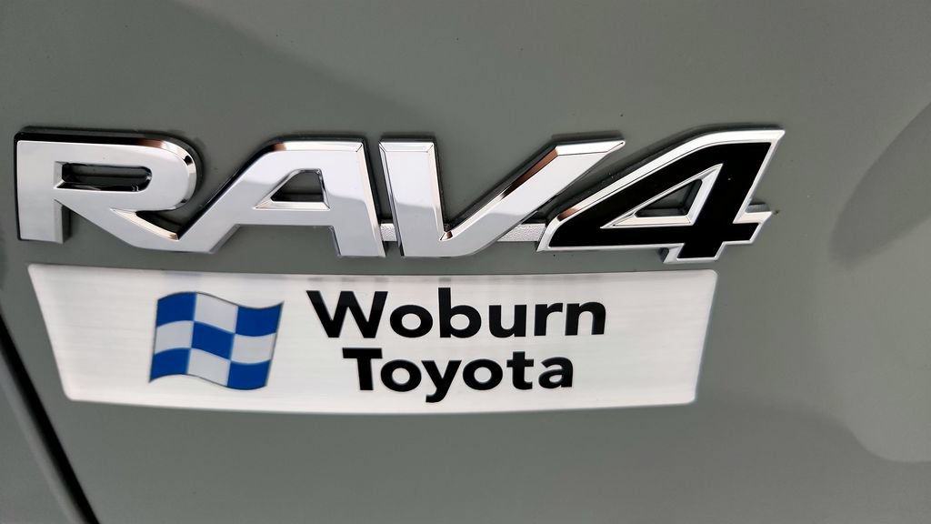 Used 2022 Toyota RAV4 XLE w/ Convenience Package AWD/4WD image 13