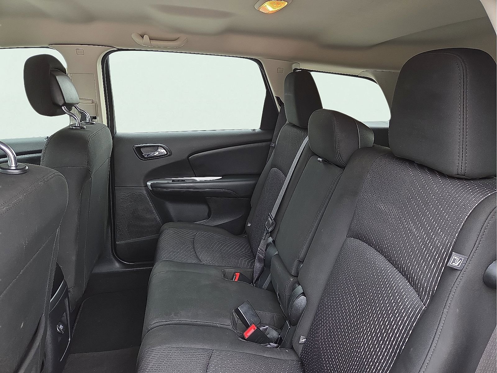 Used 2020 Dodge Journey SE w/ Blacktop Package image 9