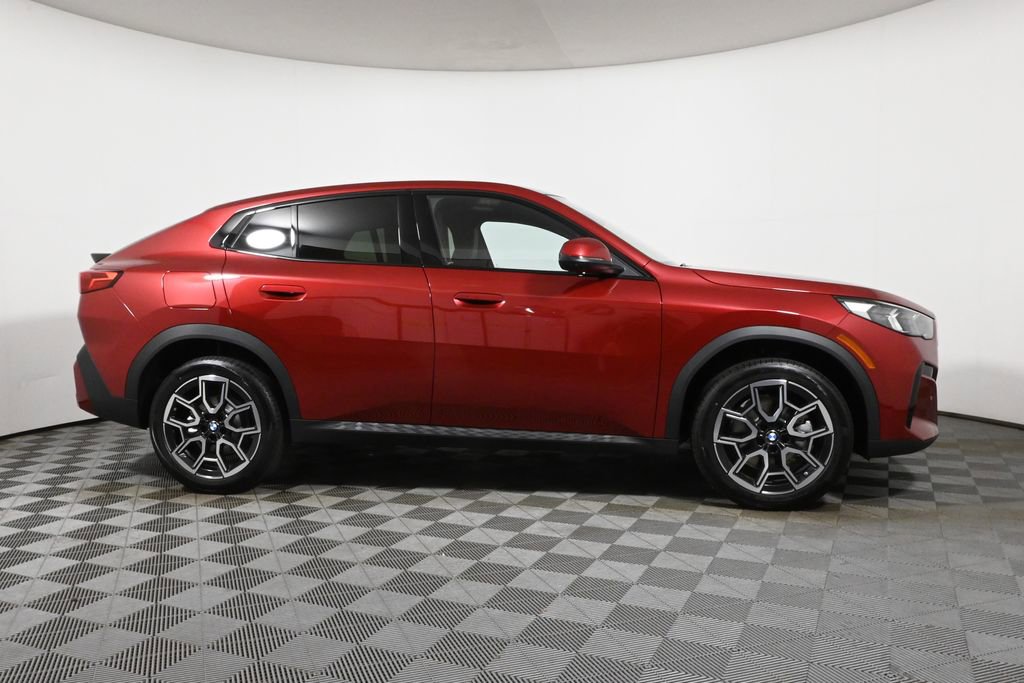 New 2026 BMW X2 xDrive28i w/ Technology Package image 8