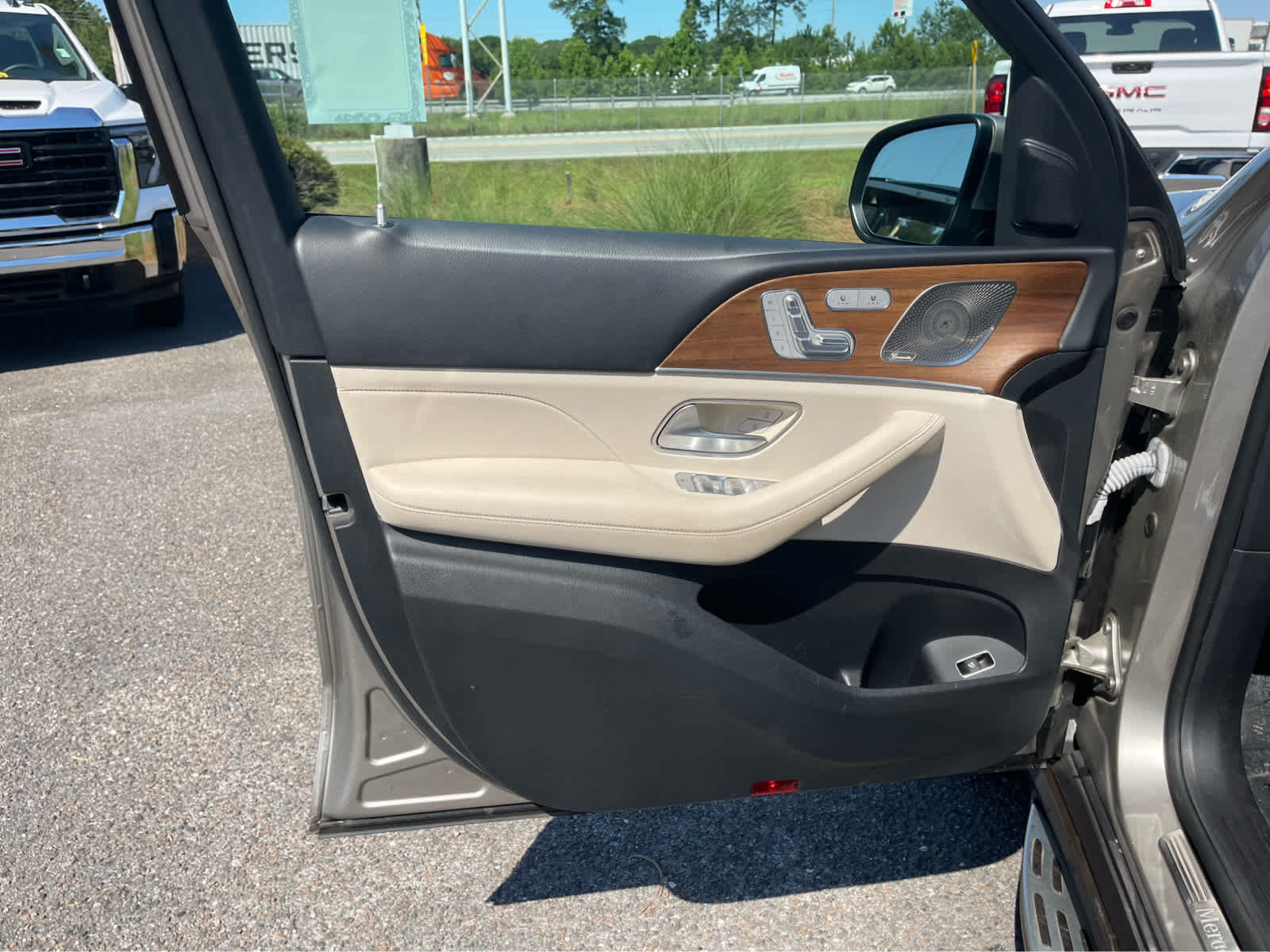 Used 2022 Mercedes-Benz GLE 350 image 10