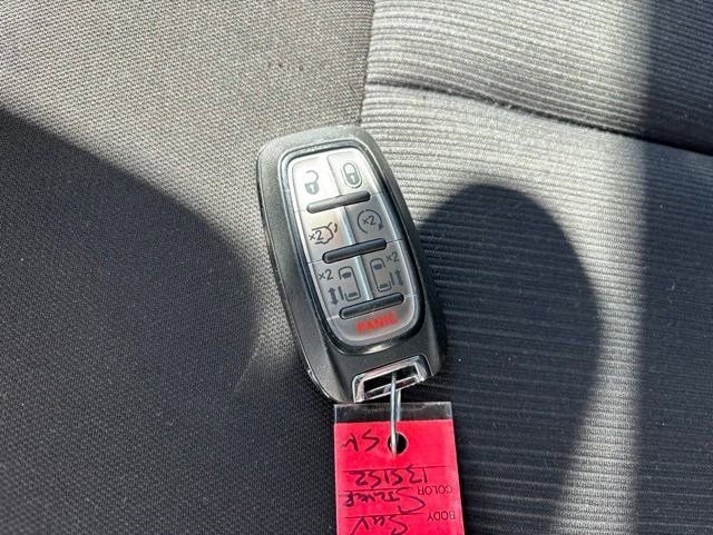 Used 2024 Chrysler Voyager LX FWD image 45