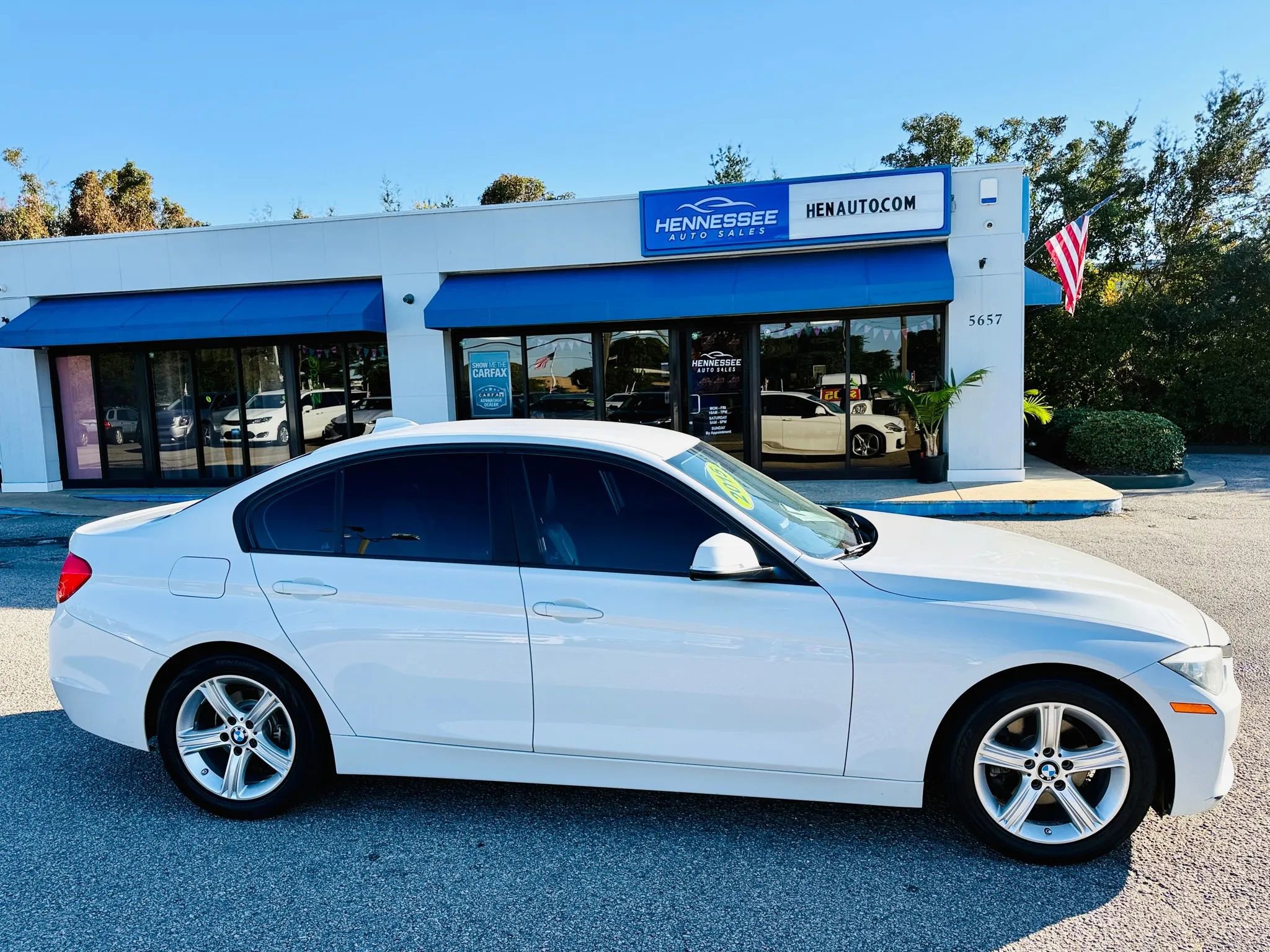 Used 2015 BMW 320i Sedan image 14