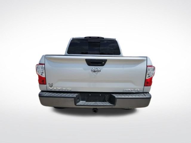 Used 2017 Nissan Titan PRO-4X AWD/4WD image 6