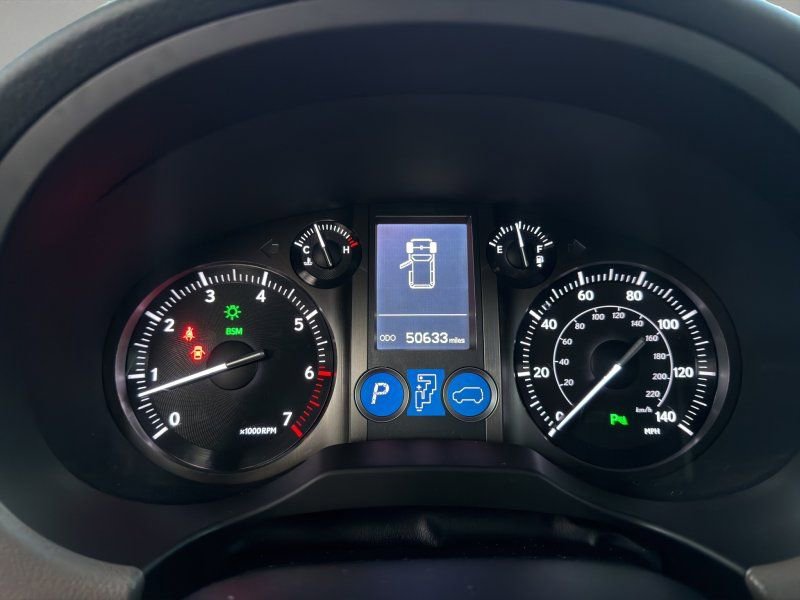 Used 2017 Lexus GX 460 image 15