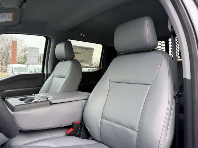 New 2026 Ford F350 XL w/ XL Chrome Package image 18