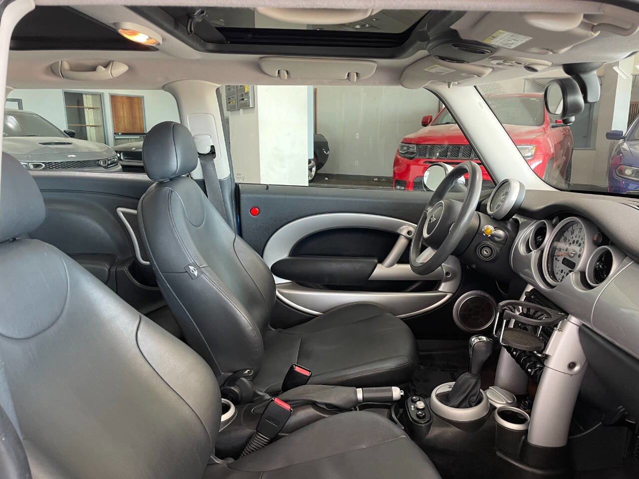 Used 2006 MINI Cooper Hardtop image 24