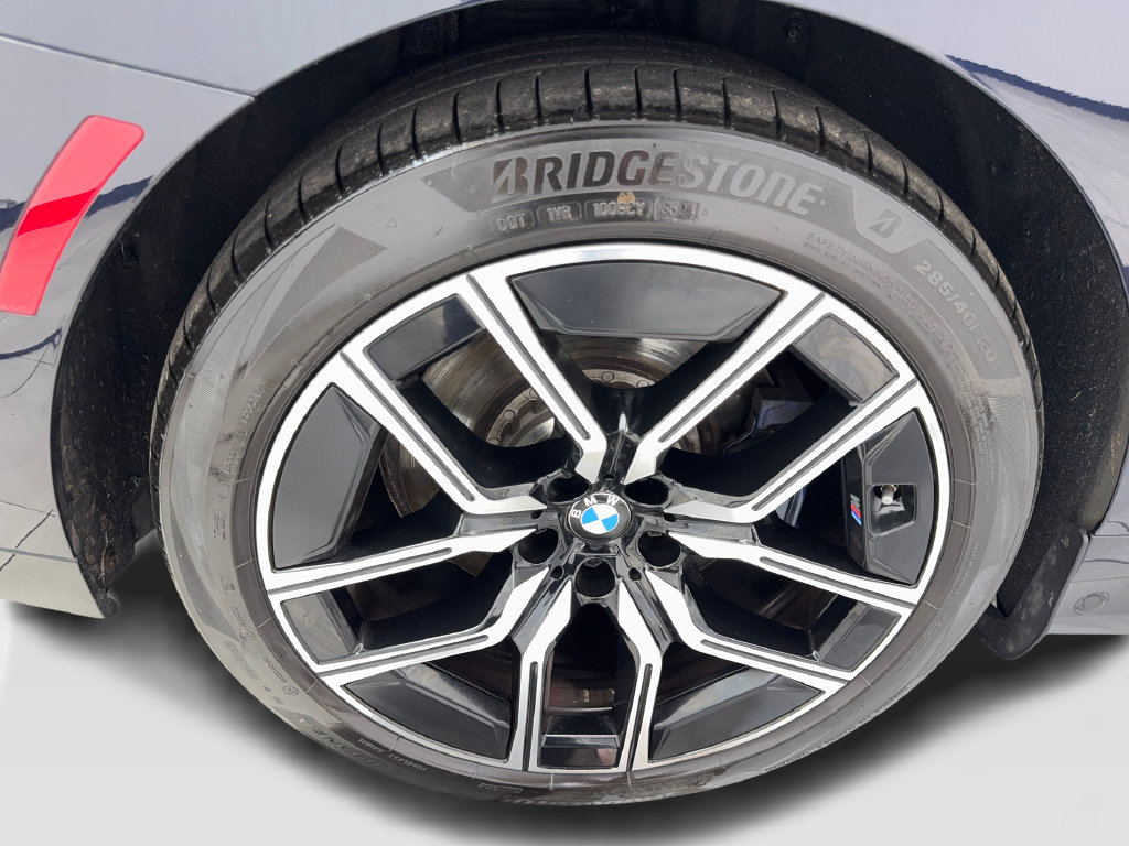 Used 2024 BMW i7 xDrive60 w/ Executive Package AWD/4WD image 79
