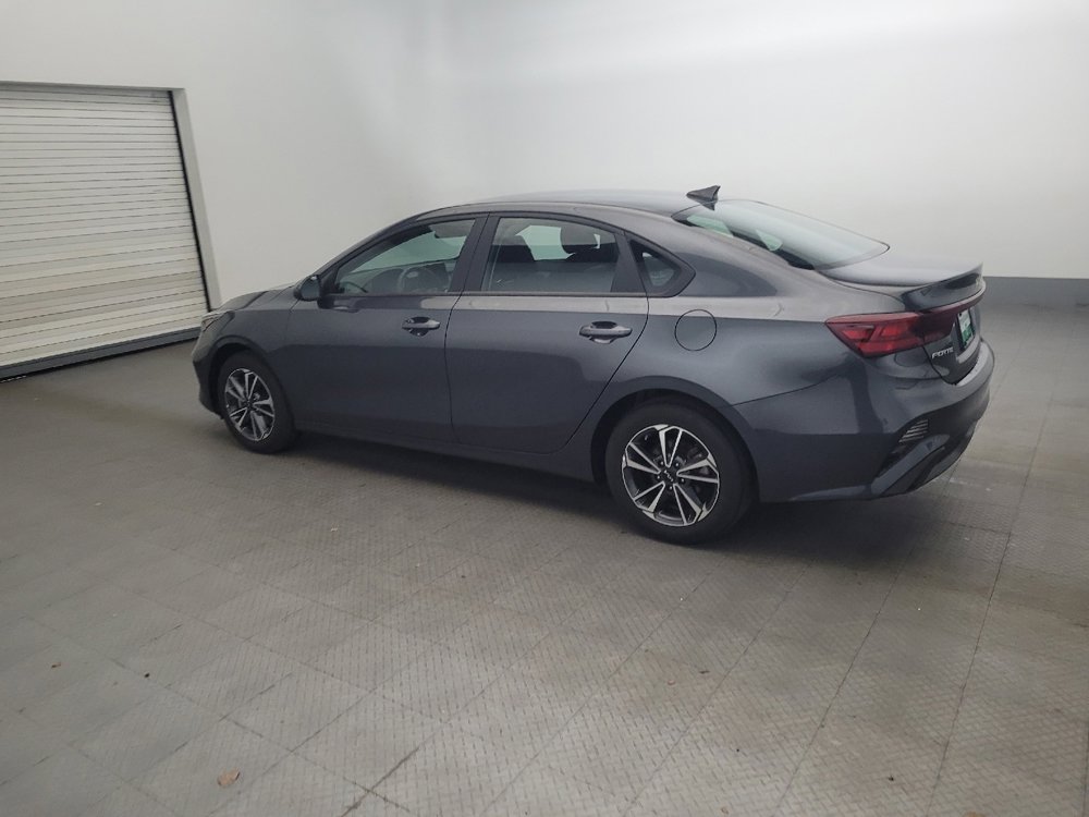 Used 2024 Kia Forte LXS image 3