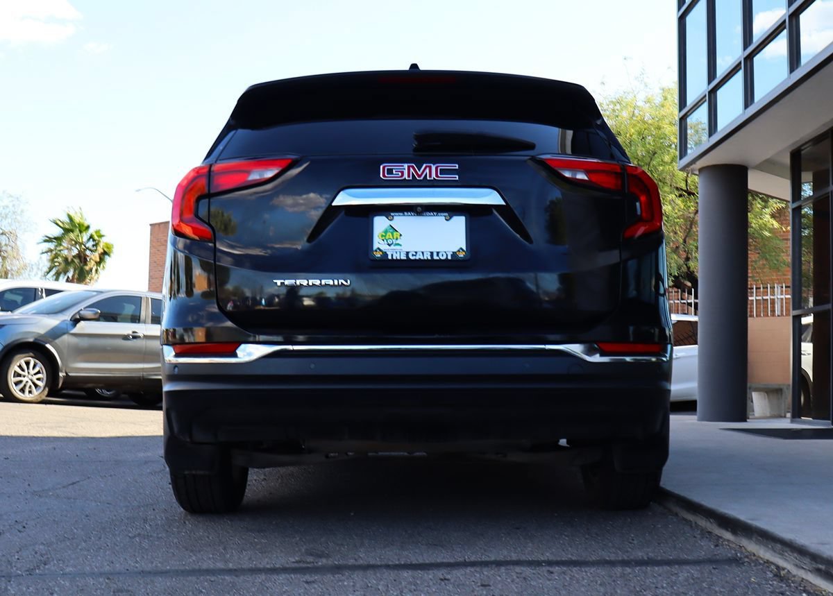 Used 2020 GMC Terrain SLT w/ Preferred Package FWD image 12
