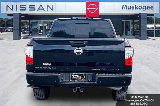 Used 2024 Nissan Titan SV w/ SV Convenience Package AWD/4WD image 6