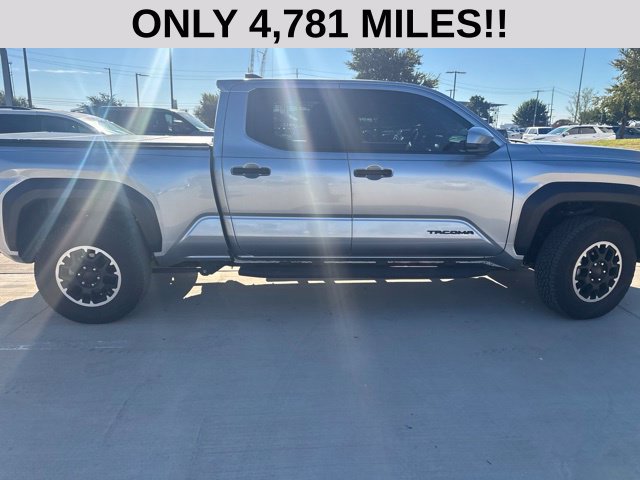 Certified 2025 Toyota Tacoma TRD Off-Road AWD/4WD image 2