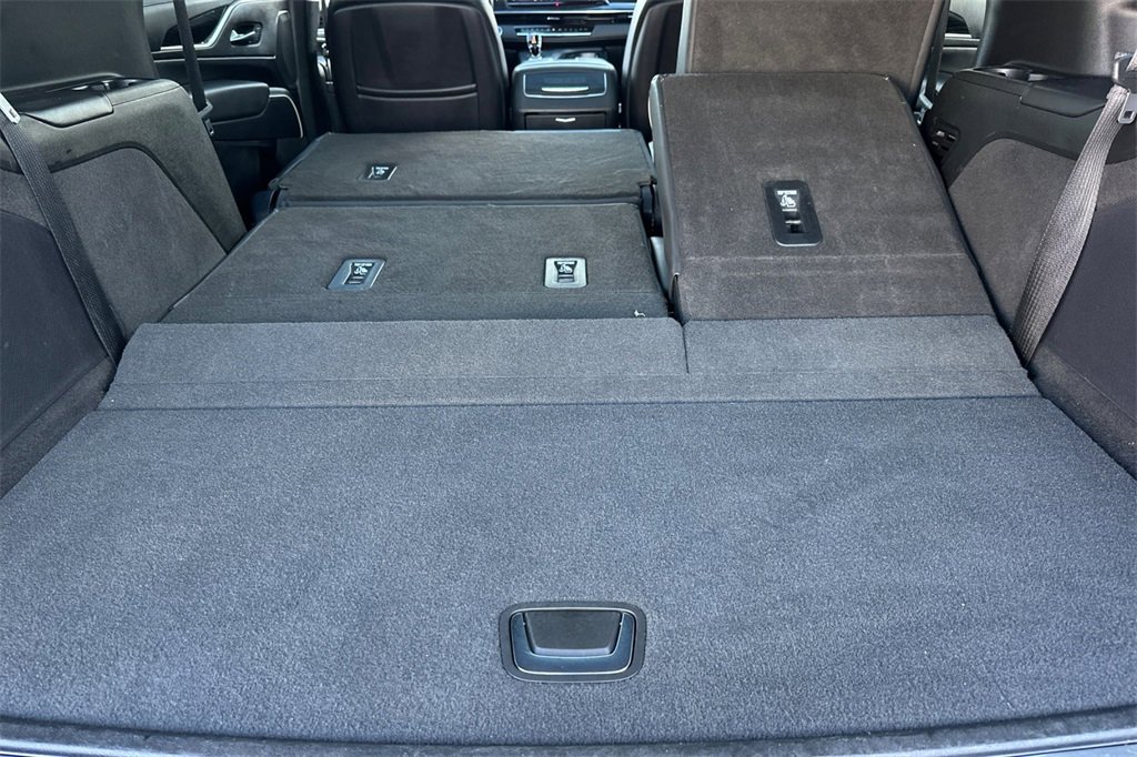 Used 2023 Cadillac Escalade Sport image 17
