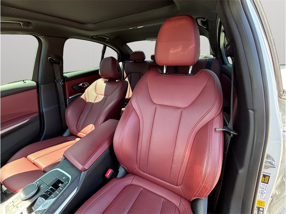 Used 2023 BMW 330i xDrive Sedan w/ M Sport Package image 21