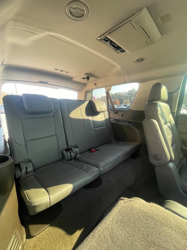Used 2017 GMC Yukon XL Denali w/ Open Road Package image 19