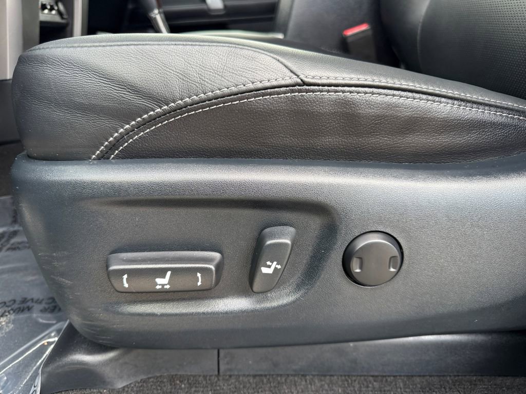Used 2018 Toyota 4Runner Limited image 10