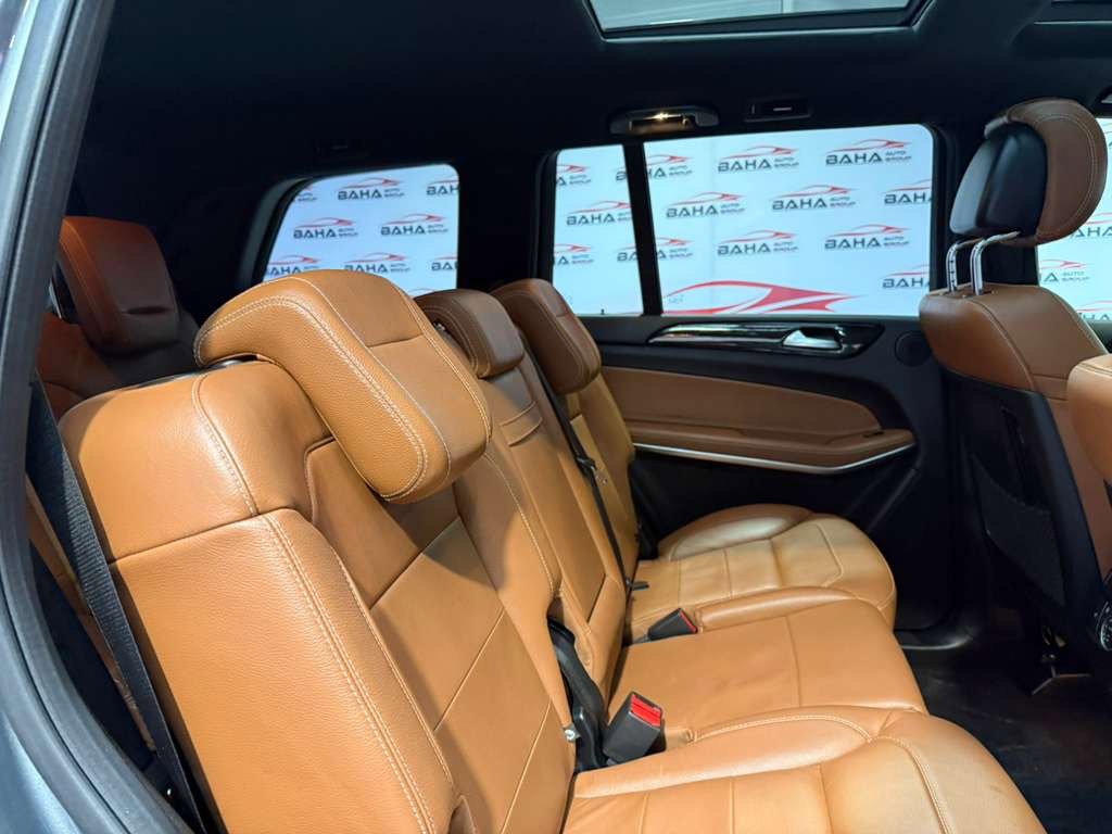 Used 2018 Mercedes-Benz GLS 550 4MATIC w/ Offroad Package image 42