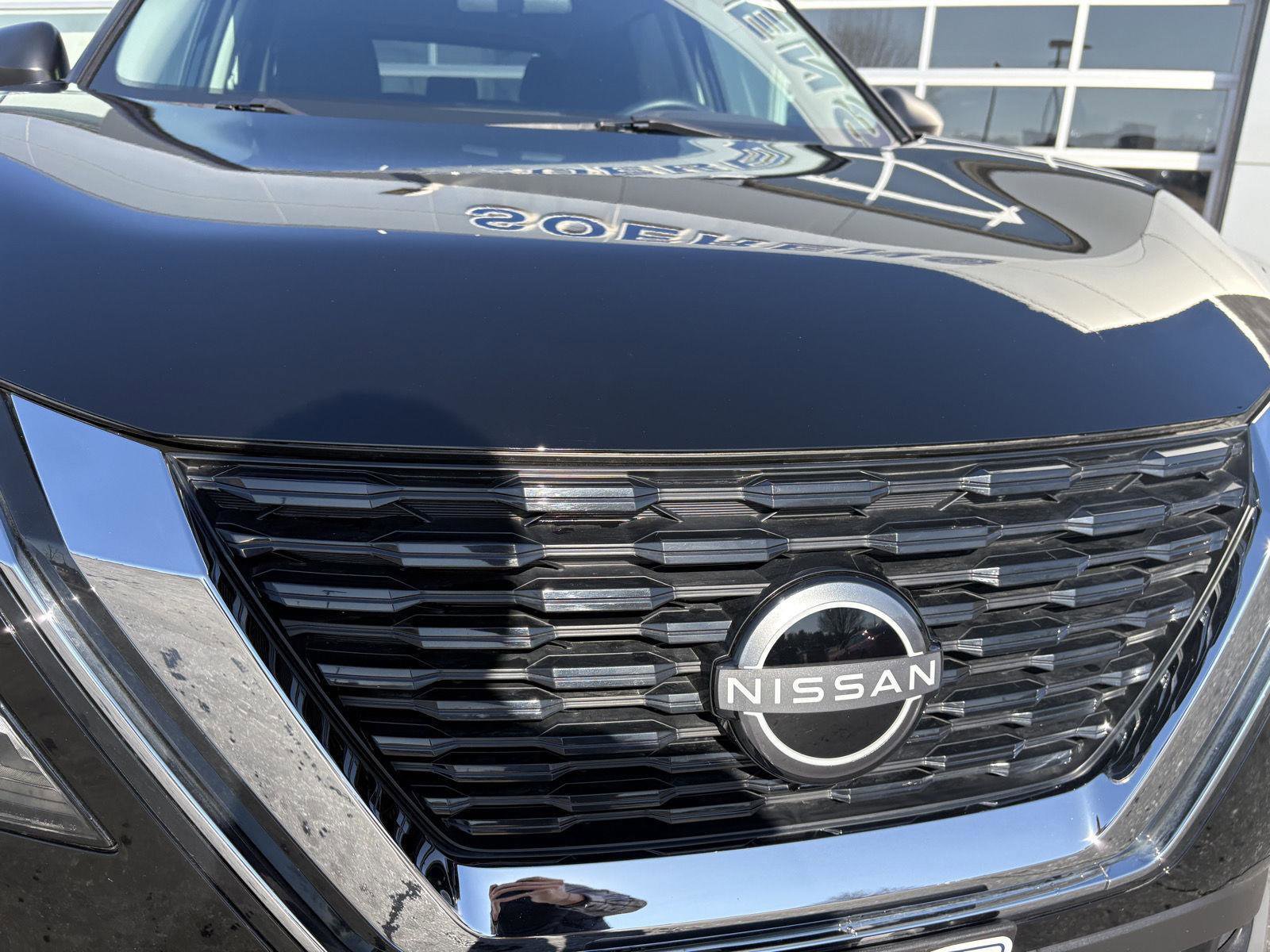 Used 2023 Nissan Rogue S AWD/4WD image 23