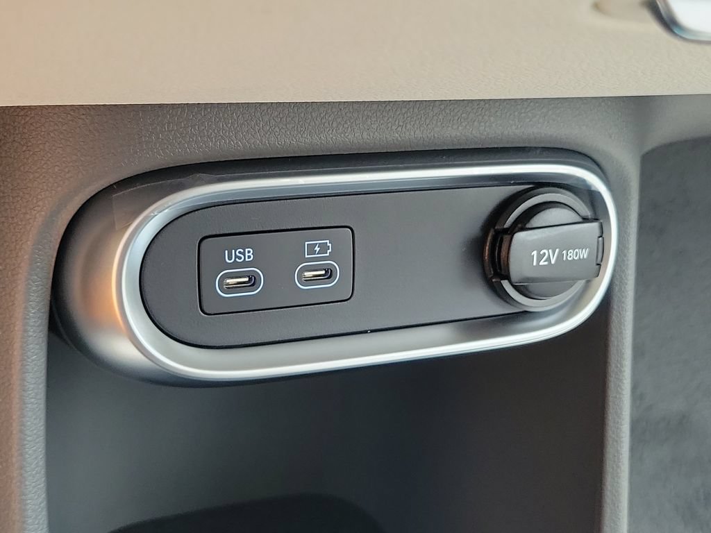 New 2026 Genesis GV60 RWD image 25