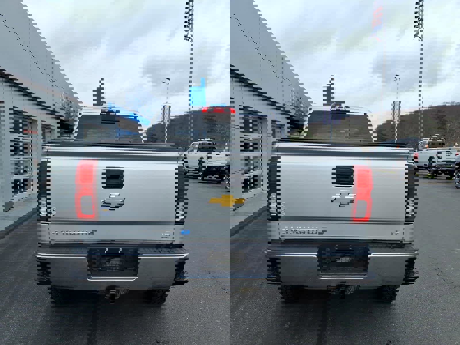 Used 2018 Chevrolet Silverado 1500 LTZ w/ Sport Package image 6