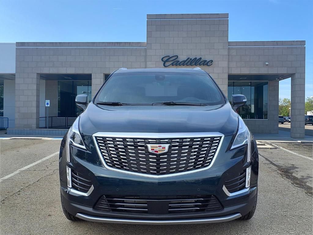 New 2026 Cadillac XT5 Premium Luxury image 2