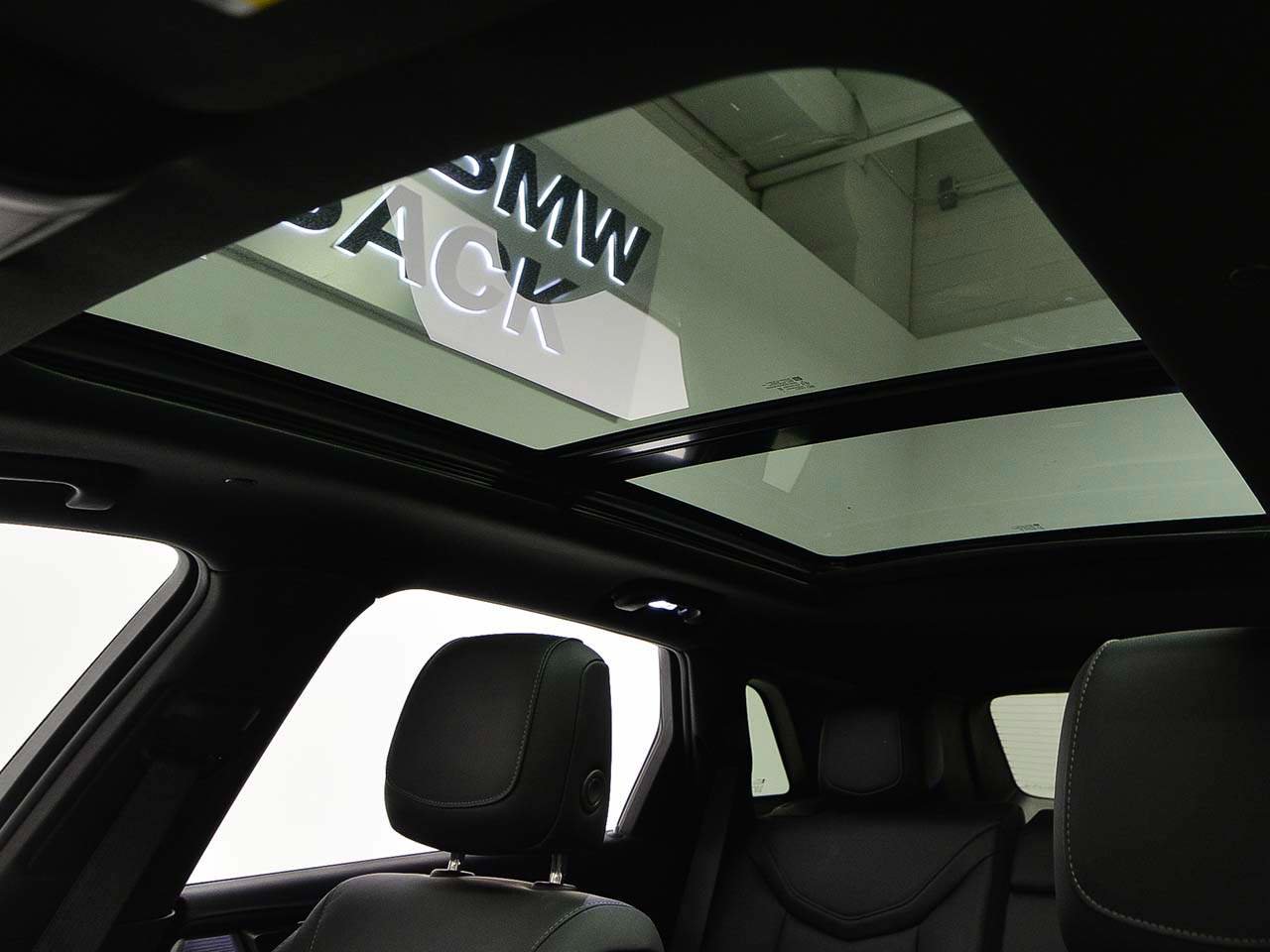 Used 2023 Cadillac XT5 Premium Luxury image 7