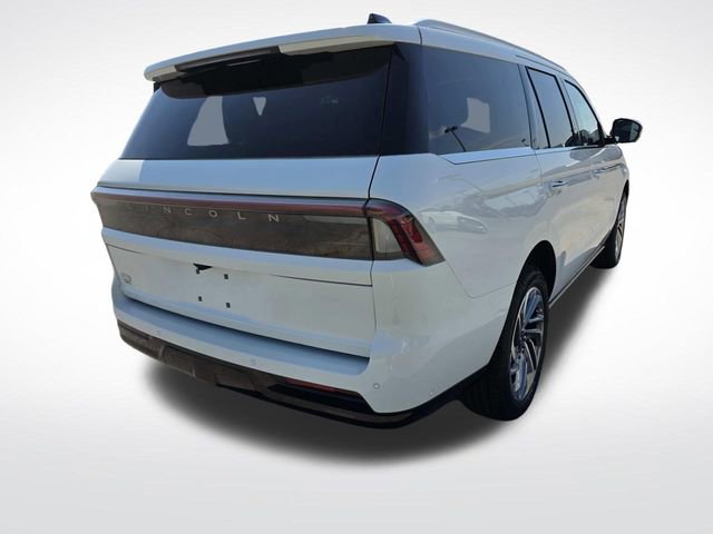 New 2025 Lincoln Navigator Reserve image 3