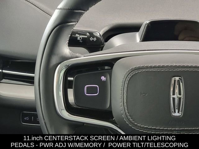 Used 2025 Lincoln Navigator Reserve image 28